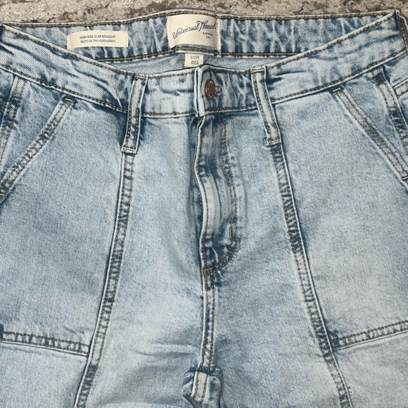 Universal Threads Jeans - Picture 3 of 8